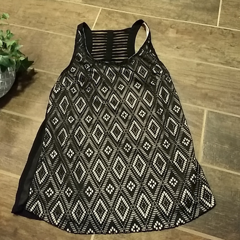 Black and tan lace strappy tank top